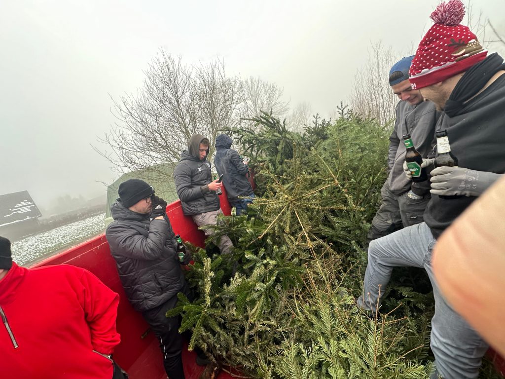 85c6c328-ac09-4595-a02b-1b74571734a0